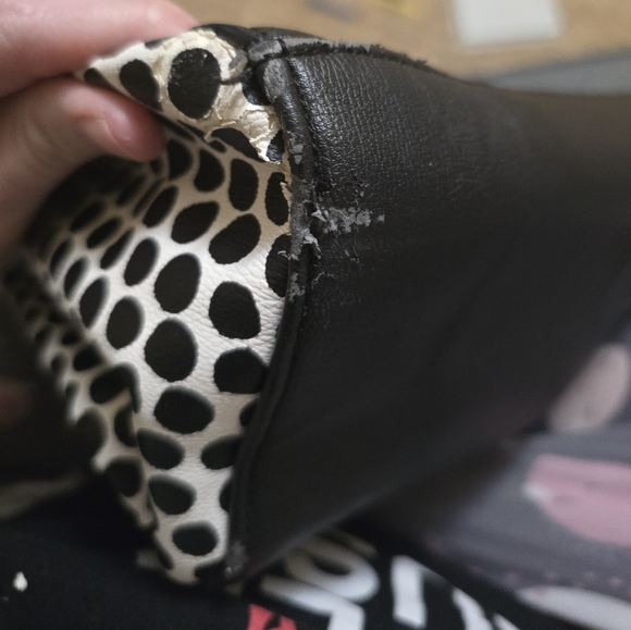 Betsey Johnson Bow Tote - Picture 8 of 11